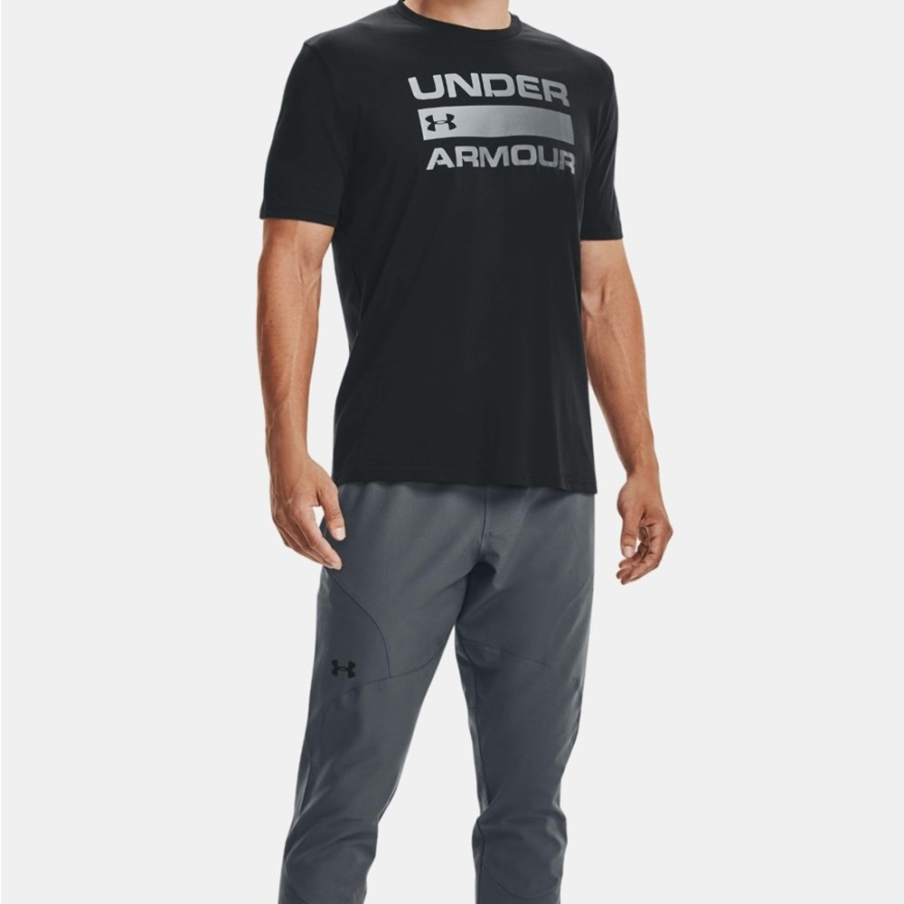 Under Armour short sleeve T-shirt
